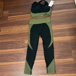 Tayoea, womens sports zip up long sleeve, bra and leggings, large, green/black